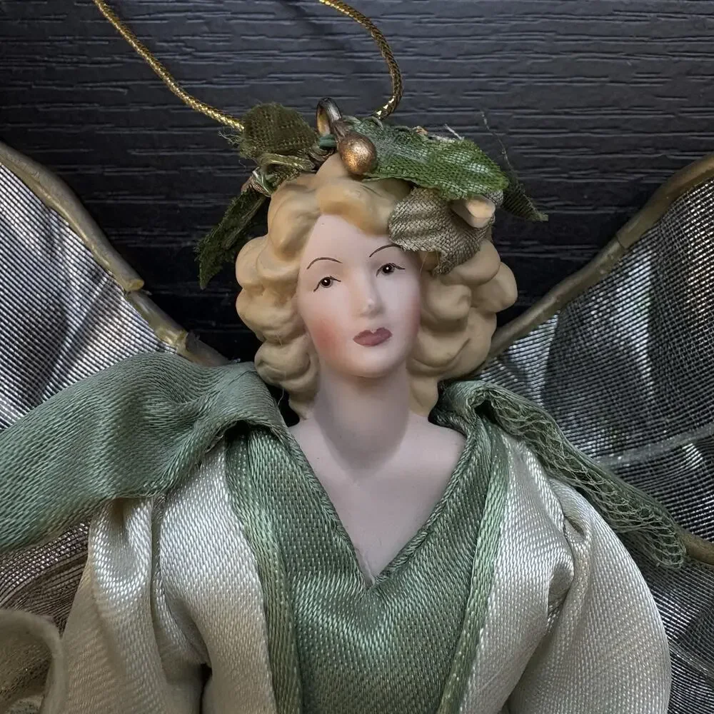 Avon Enchanted Fairy Ornament Caucasian Green Dress Petal Wings & Skirt 2000 Vtg